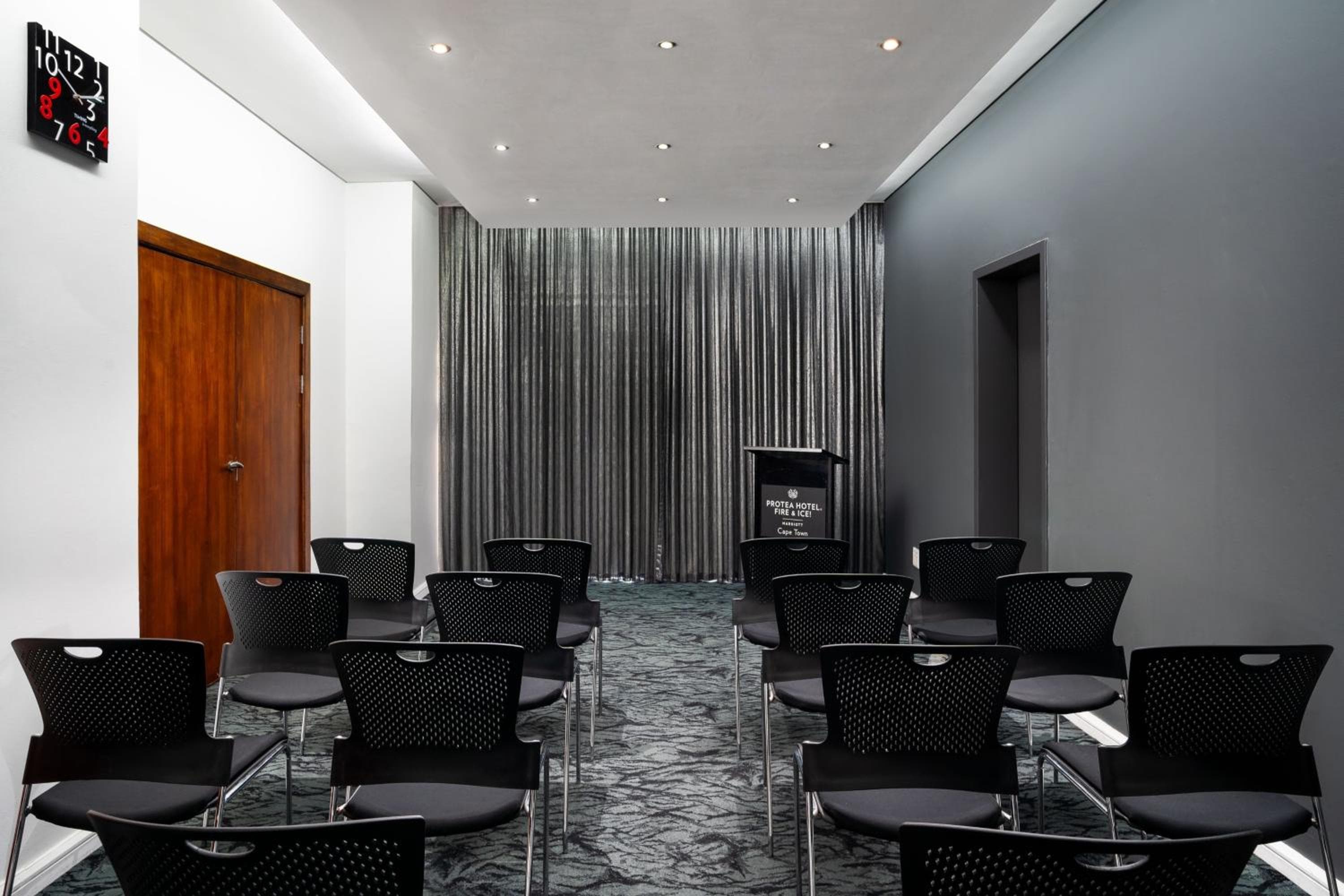 Protea Hotel Fire & Ice by Marriott Cape Town
