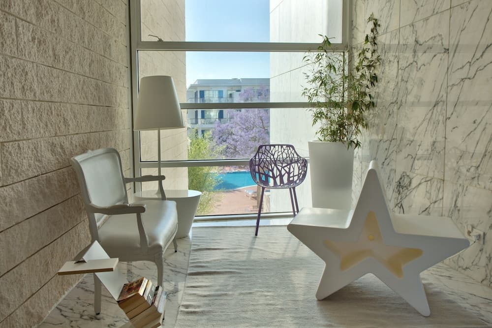Marina Club Suite Hotel