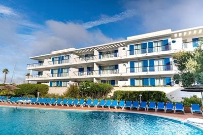 Marina Club Suite Hotel